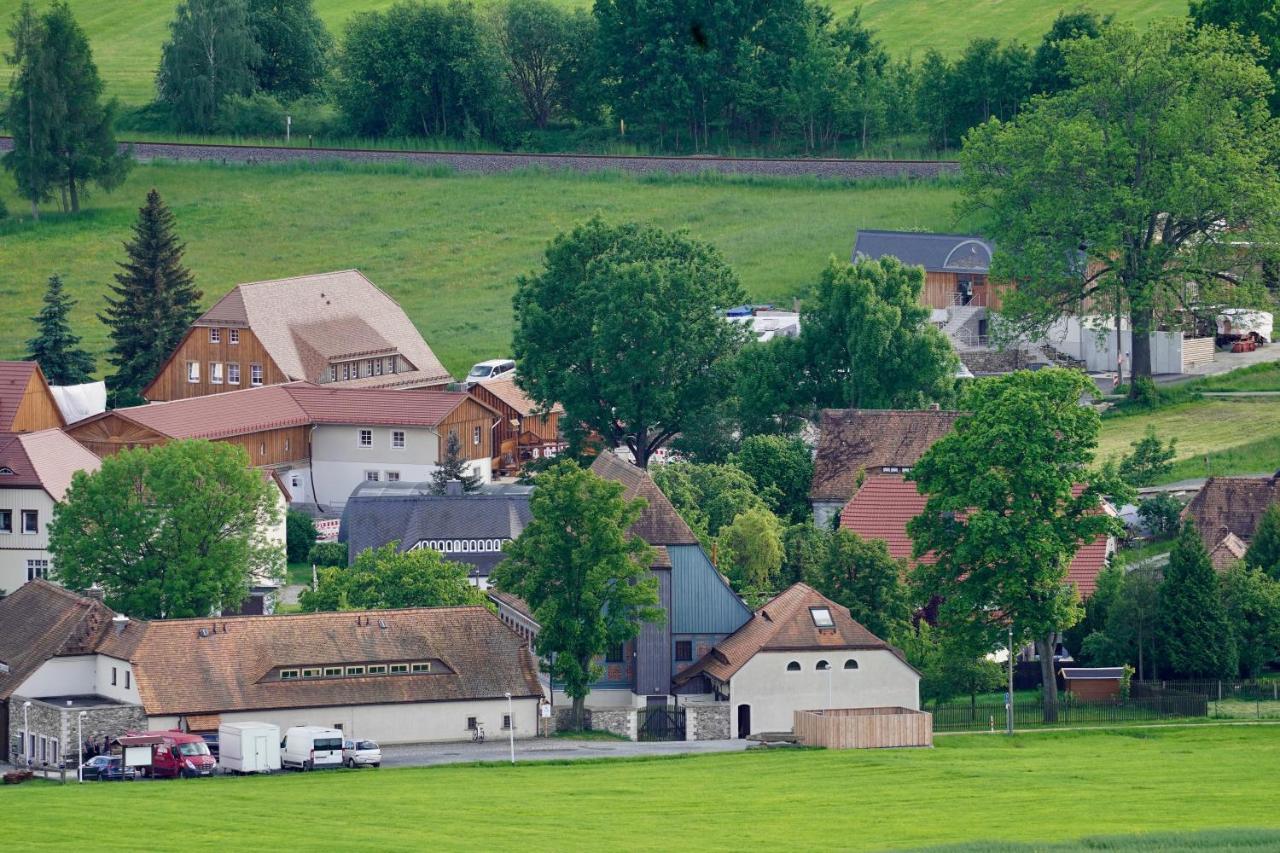 Familien- Und Apartmenthotel Lerchenberghof Walddorf  Bagian luar foto