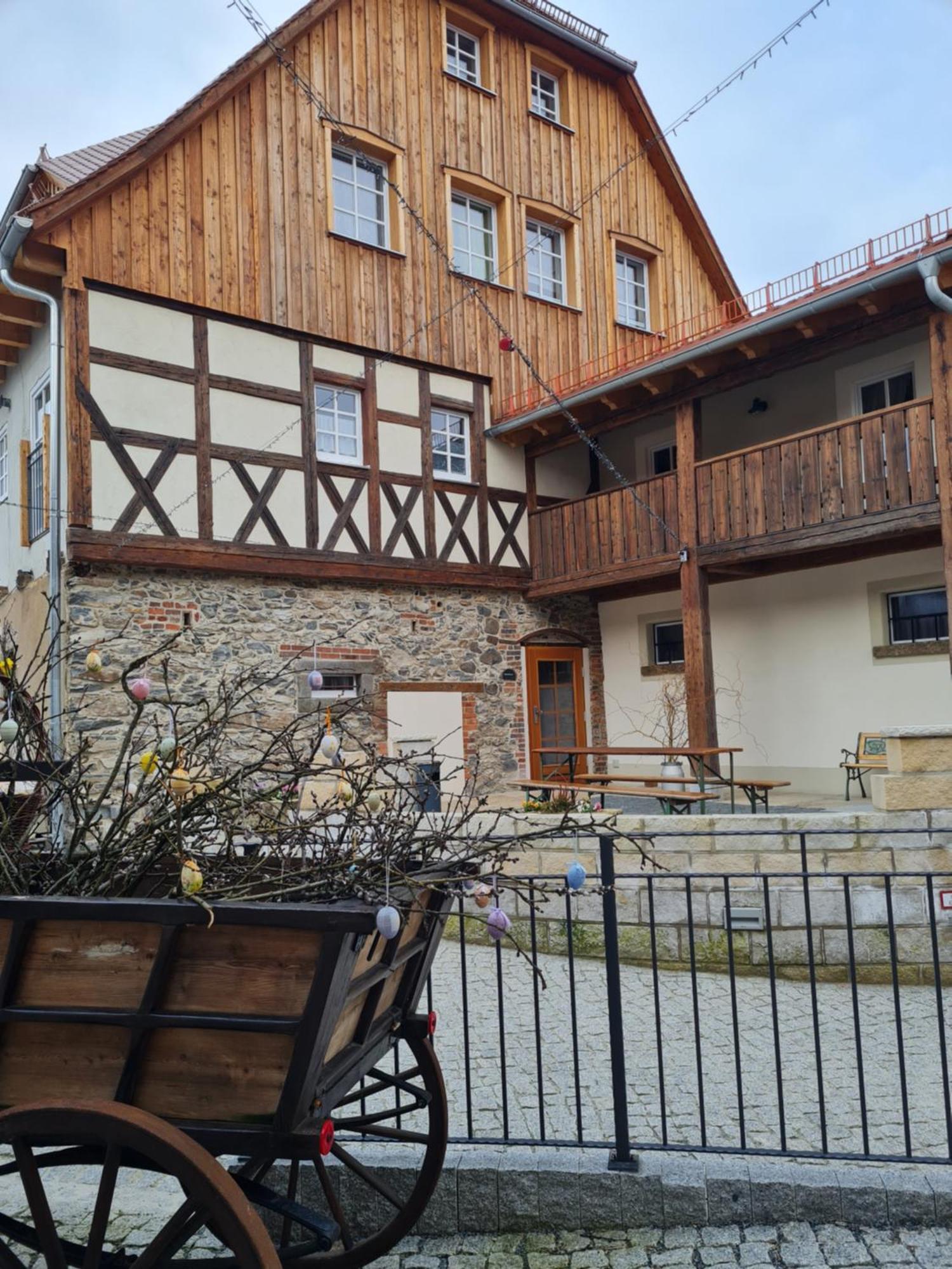 Familien- Und Apartmenthotel Lerchenberghof Walddorf  Bagian luar foto